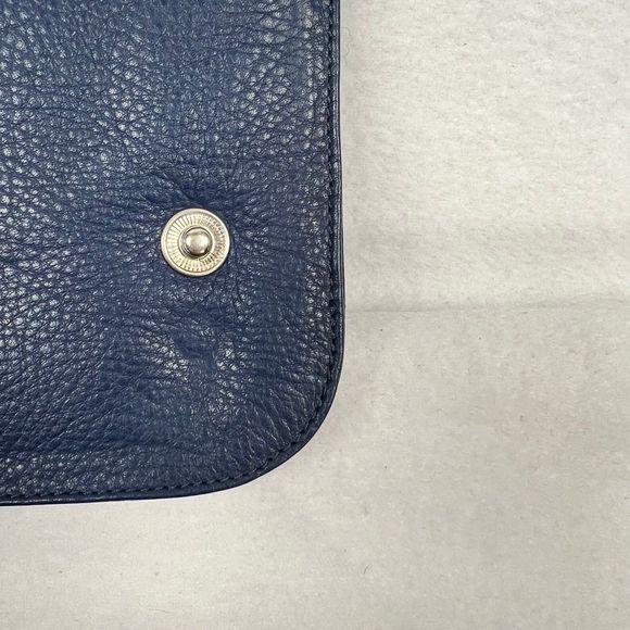 Levenger blue leather multi compartment wallet - Picture 8 of 12